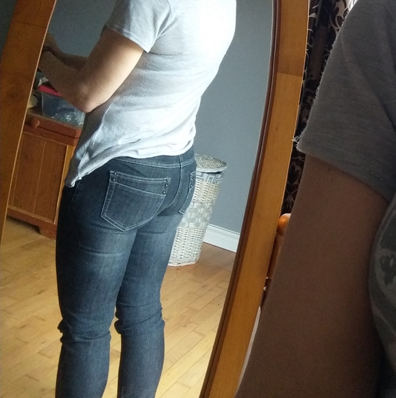 Jeans - Picture 2 of 8